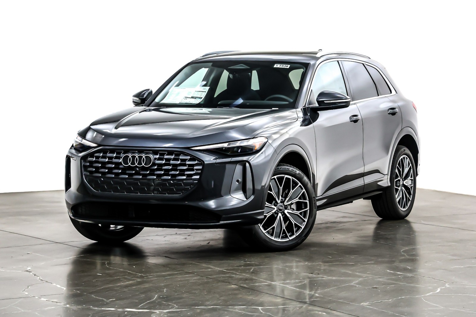 2025 Audi New Q5 Premium Plus's photo