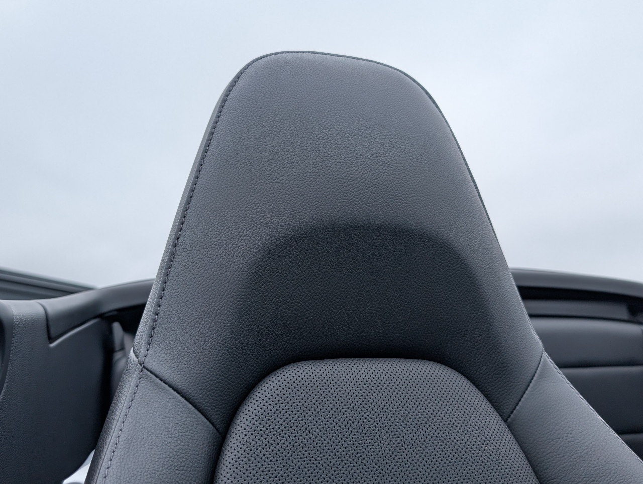 2018 Porsche 911 photo 16