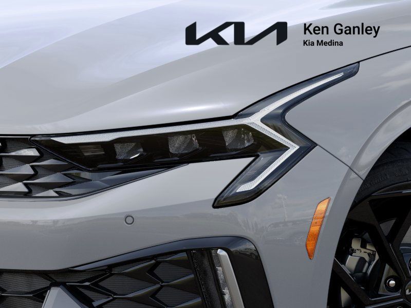 2026 Kia K5 GT-Line photo 9