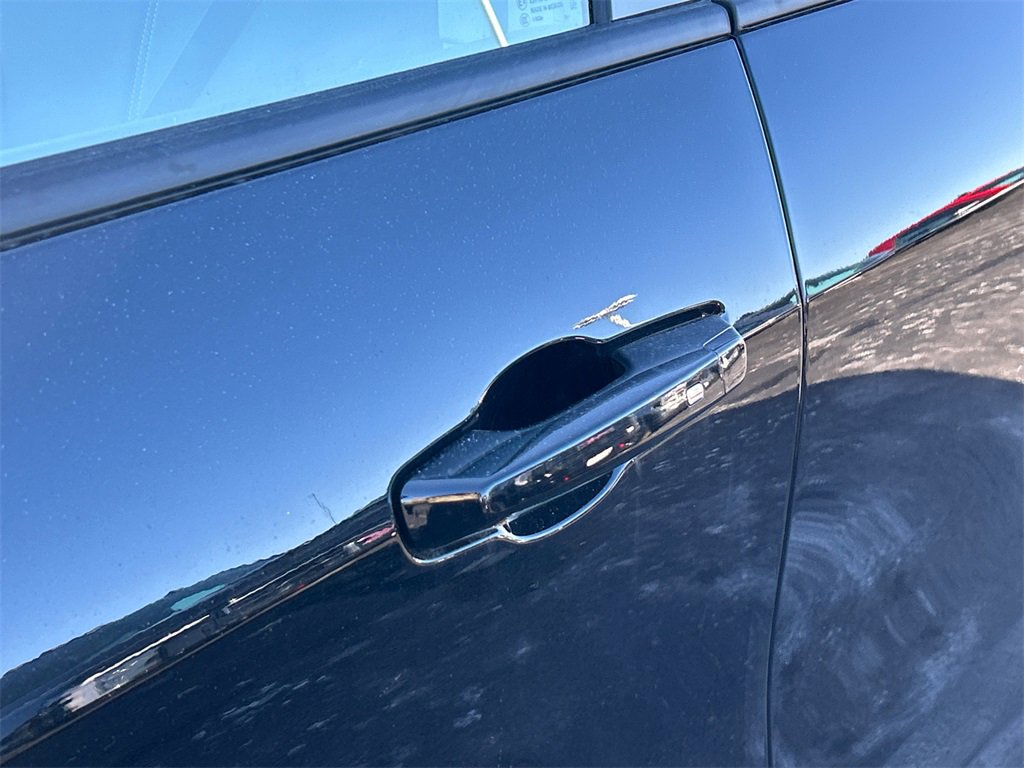 2026 GMC ACADIA - Image 12