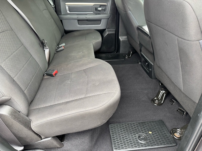 2020 Ram 1500 Classic Warlock photo 19