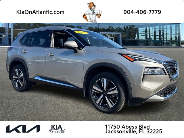 2022 Nissan Rogue Platinum's photo