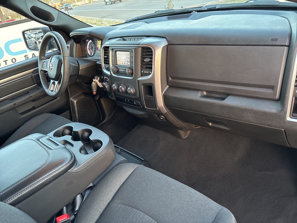 2024 Ram 1500 Classic Warlock photo 14