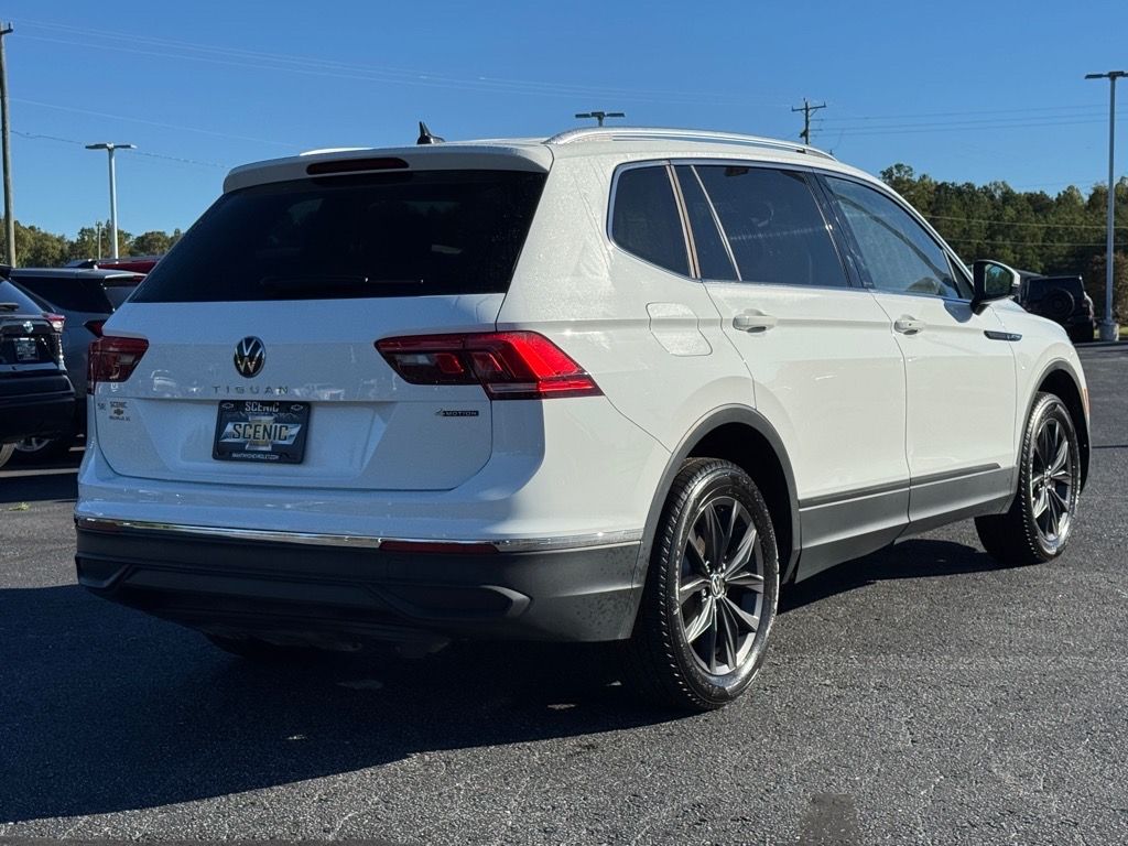 2024 Volkswagen Tiguan SE Wolfsburg Edition photo 2