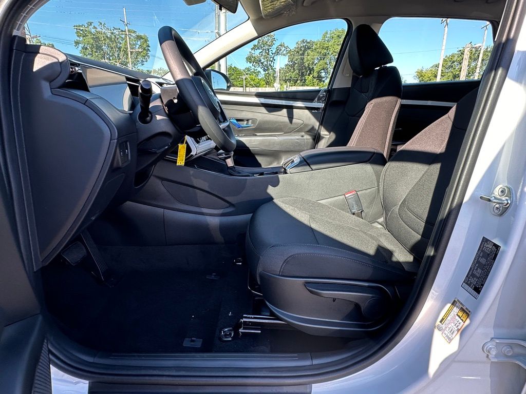 2024 Hyundai Tucson SE photo 3