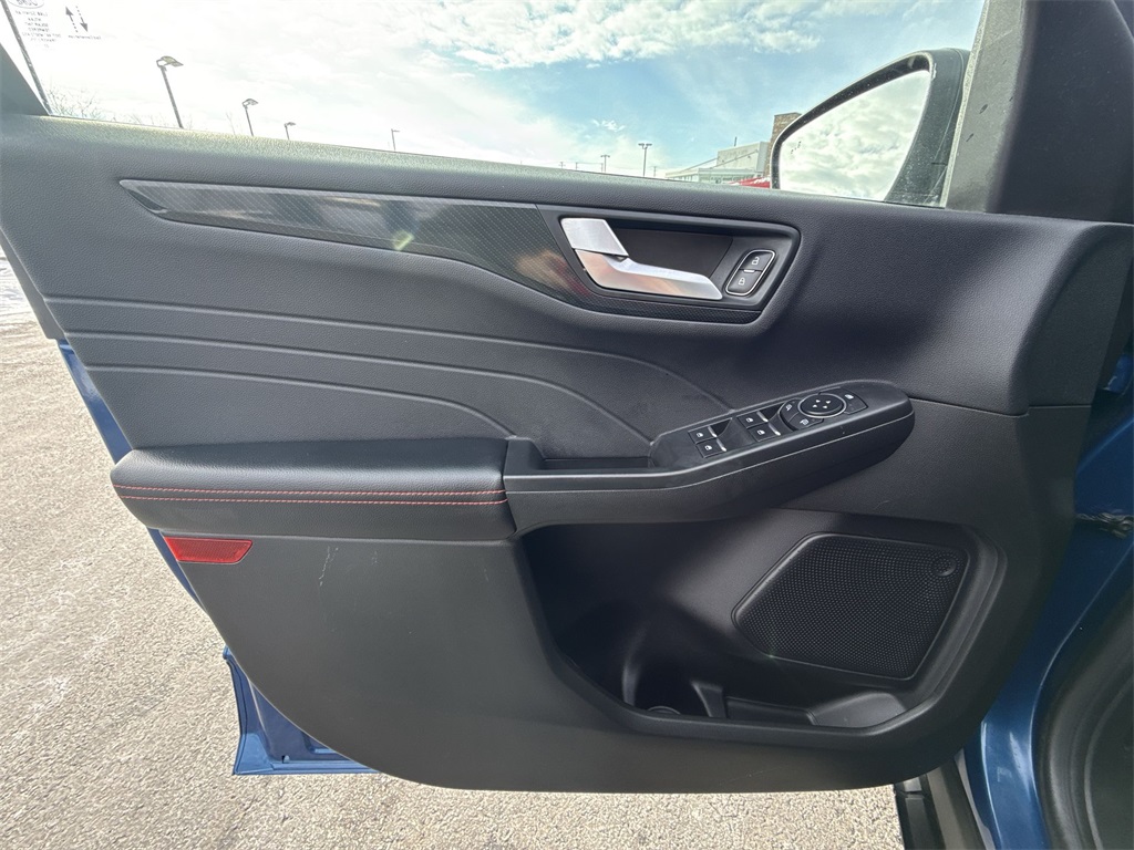 2023 FORD ESCAPE - Image 12