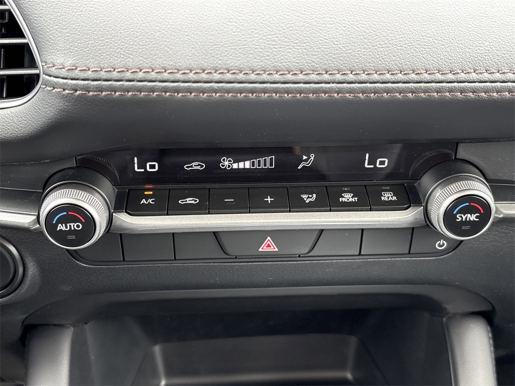 2025 Mazda Mazda3 2.5 Select Sport photo 21