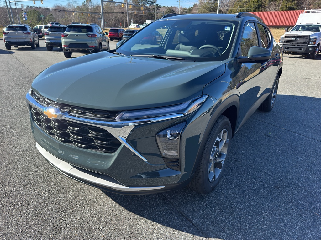 2026 Chevrolet Trax LT's photo