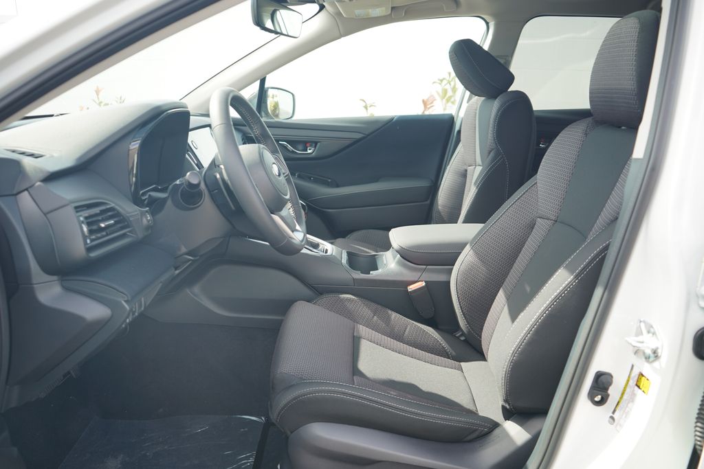 2025 Subaru Outback Premium photo 2