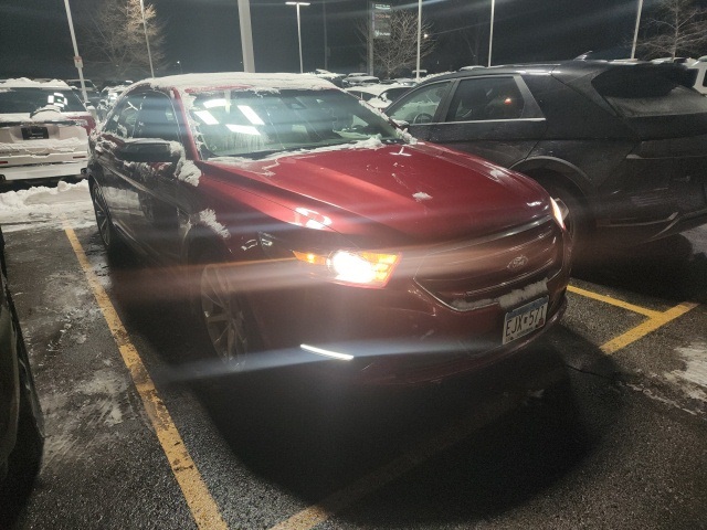2014 Ford Taurus Limited's photo