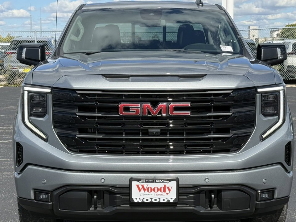 2026 GMC SIERRA - Image 2