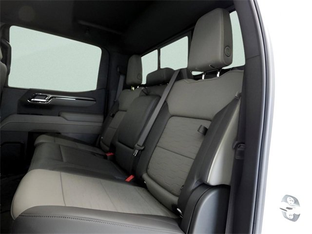 2025 Chevrolet Silverado 1500 ZR2 photo 2