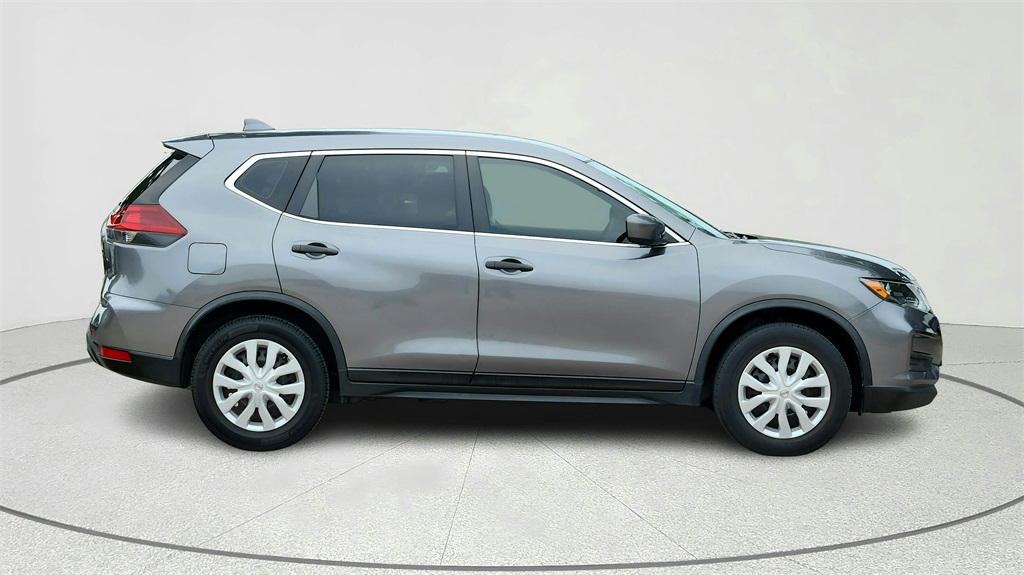 2020 Nissan Rogue S photo 12