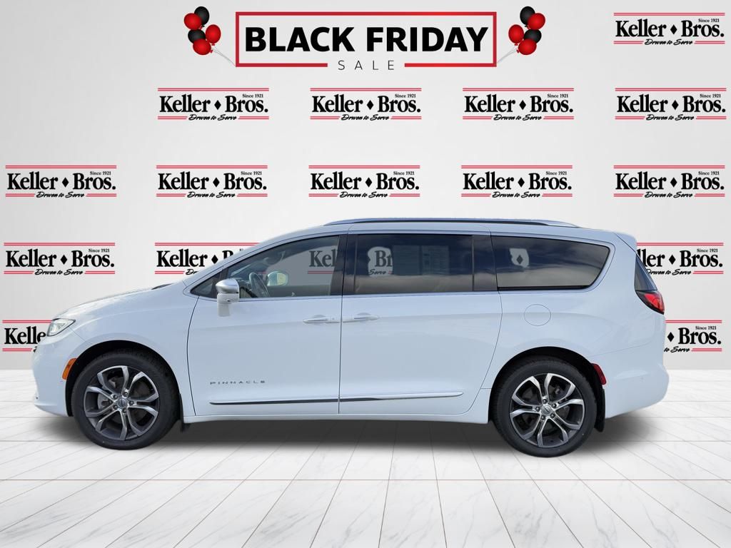 2021 Chrysler Pacifica Pinnacle photo 2