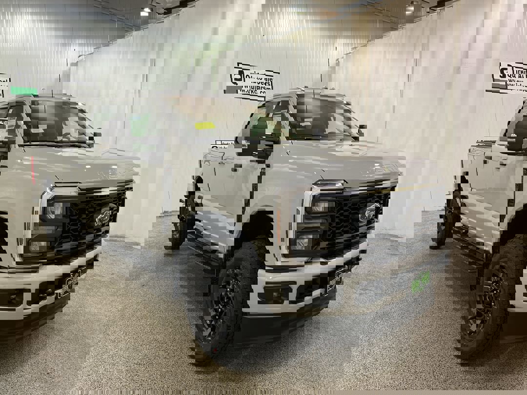 2026 Ford F-350 Super Duty XL's photo