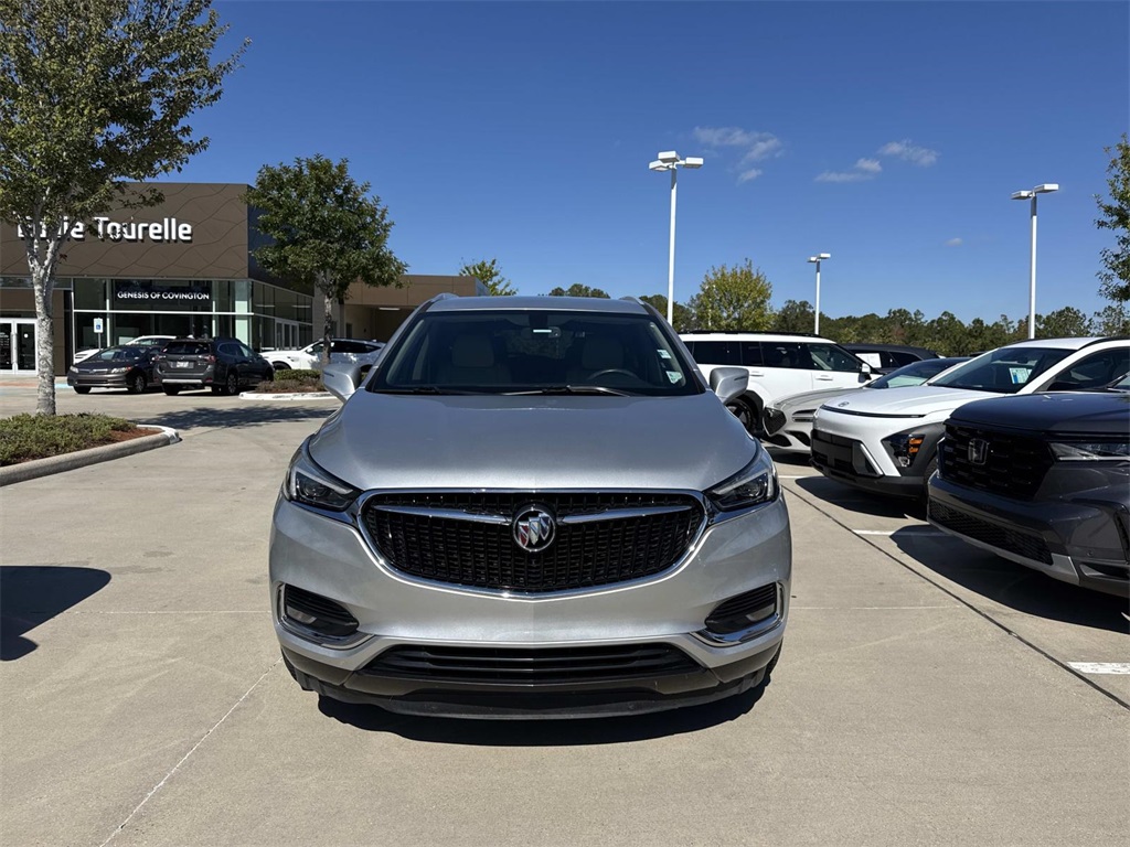 2019 Buick Enclave Essence photo 2