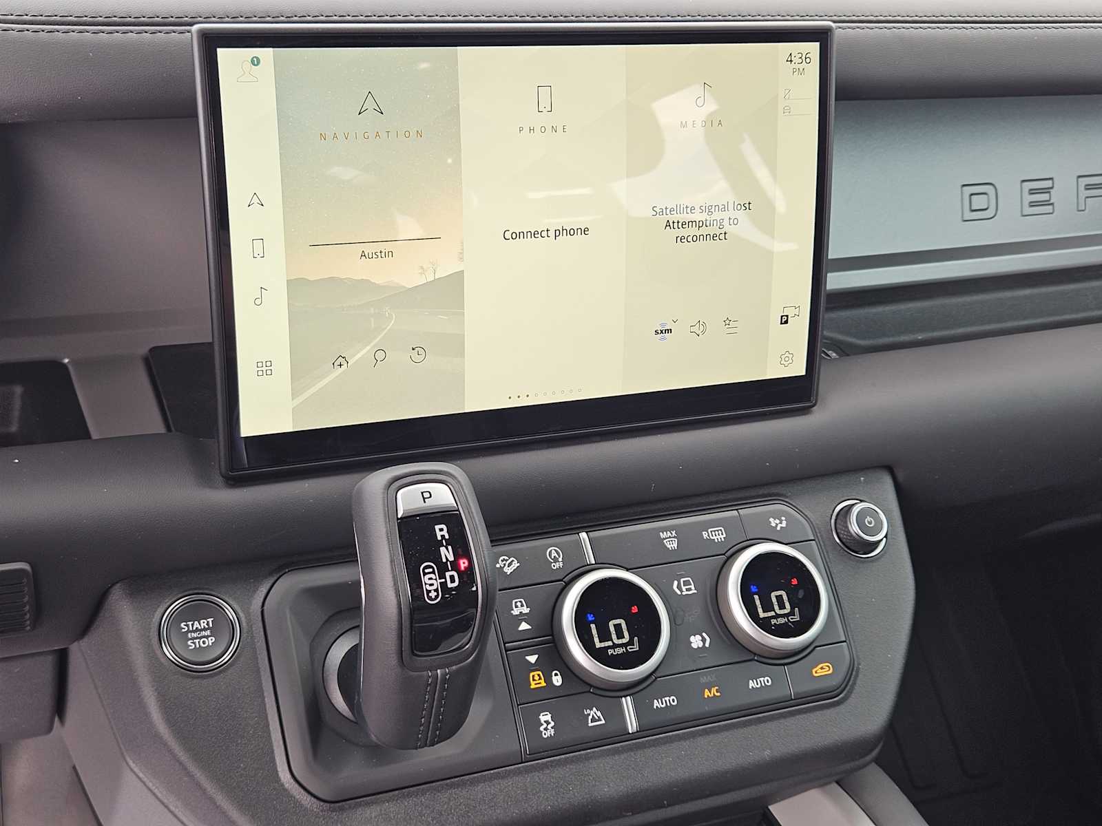 2025 Land Rover Defender 110 X photo 15
