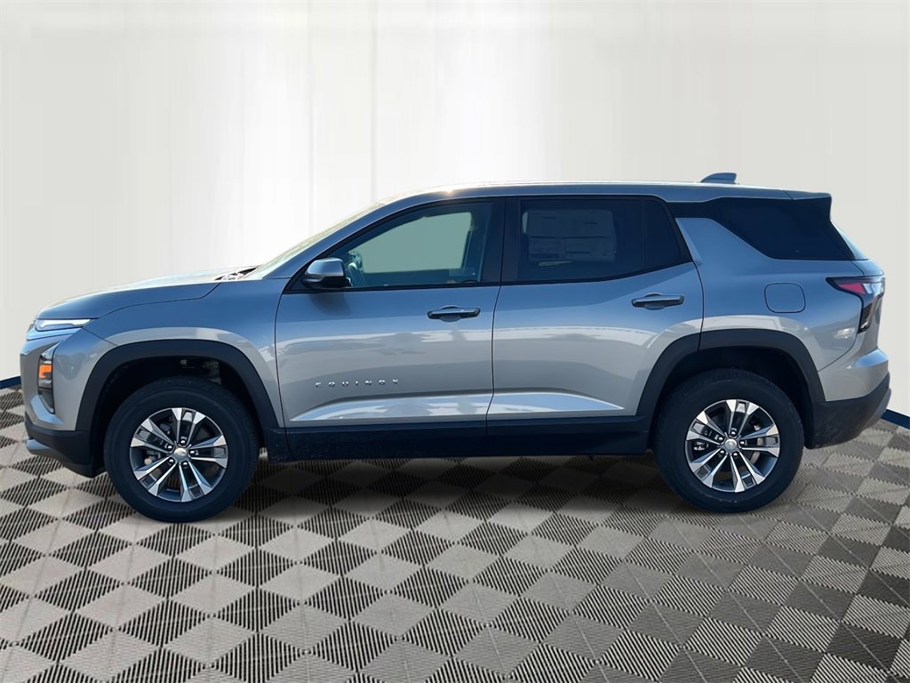 2026 Chevrolet Equinox LT photo 2