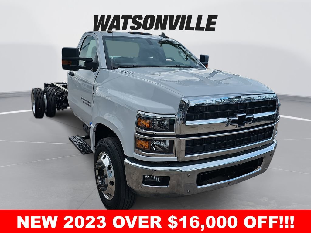 2023 Chevrolet Silverado 4500 Medium Duty Chassis Cab 1LT's photo