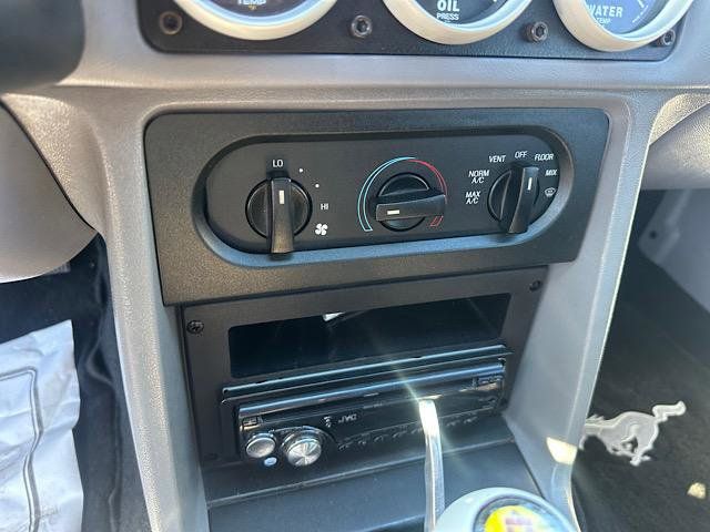 1993 Ford Mustang LX photo 17
