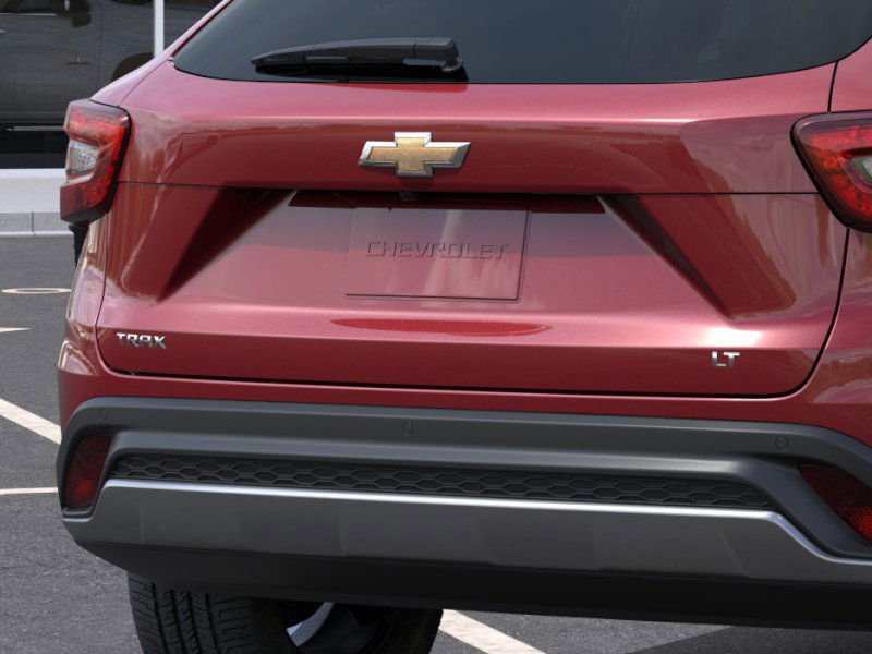 2025 Chevrolet Trax LT photo 14