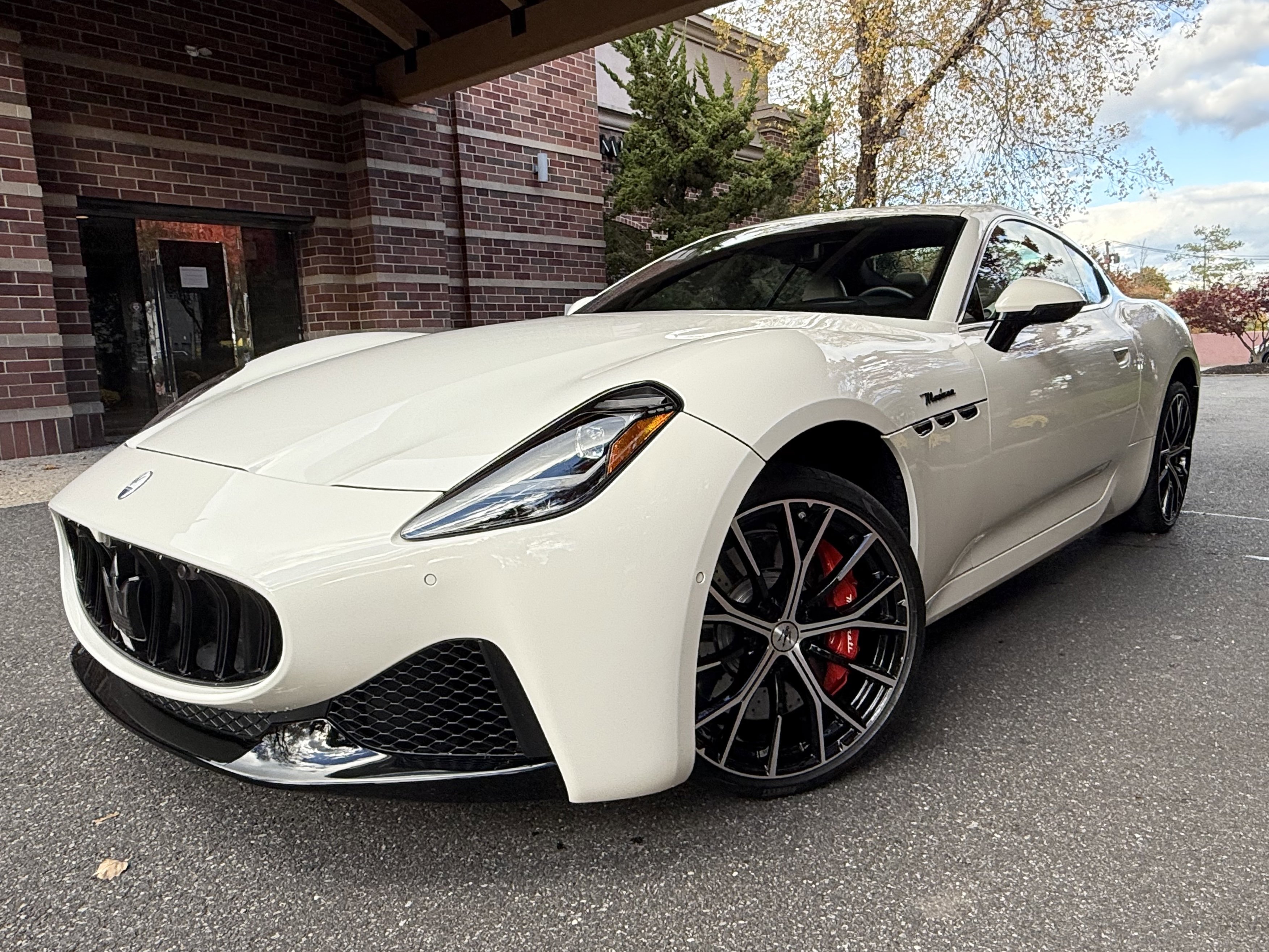 2024 Maserati GranTurismo Modena's photo