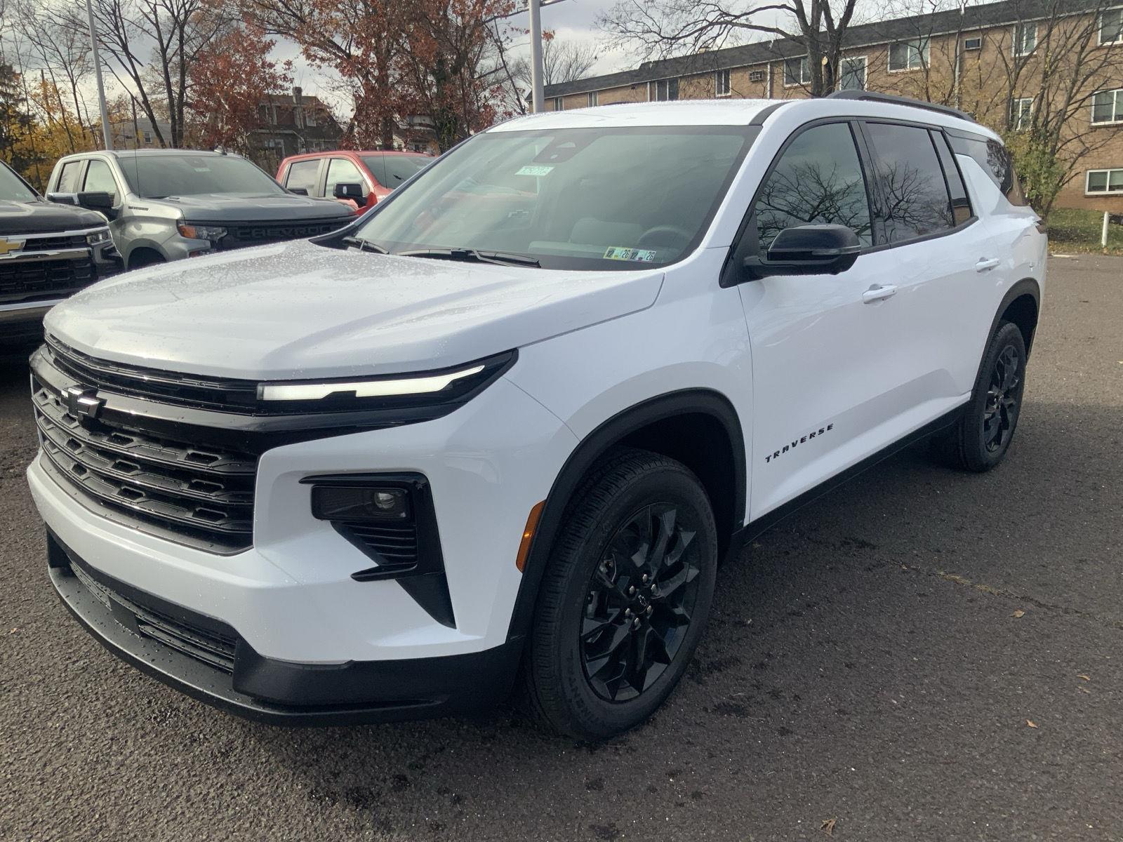 2026 Chevrolet Traverse photo 3