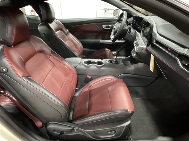 2025 Ford Mustang GT Premium photo 28