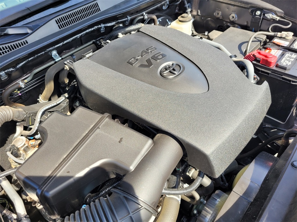 2022 Toyota Tacoma SR5 Double Cab V6 photo 16