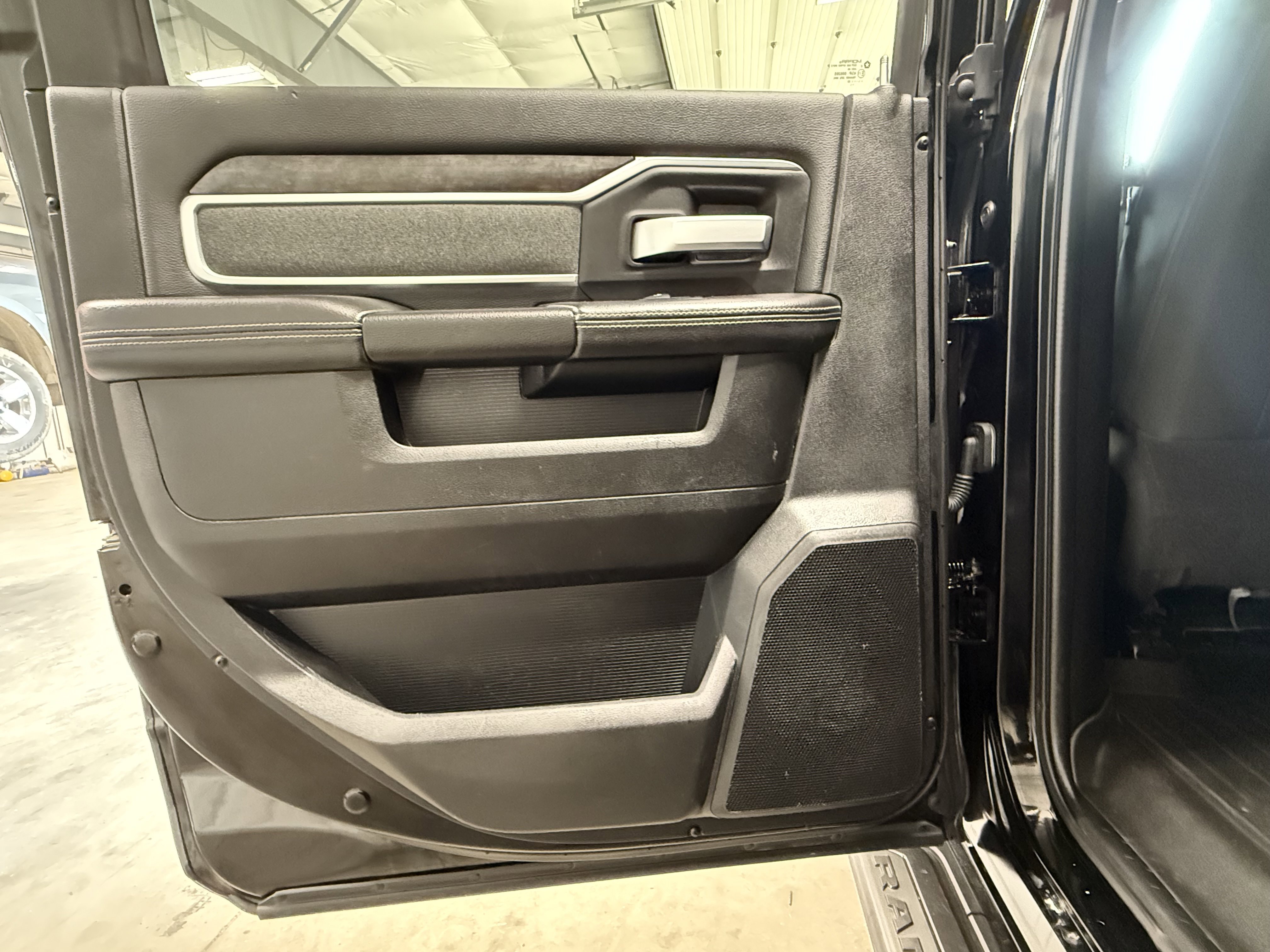 2022 Ram 2500 Big Horn photo 8