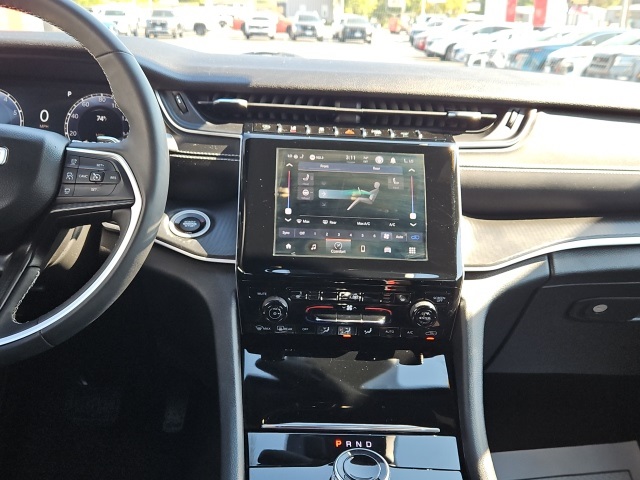 2023 Jeep Grand Cherokee Altitude photo 22