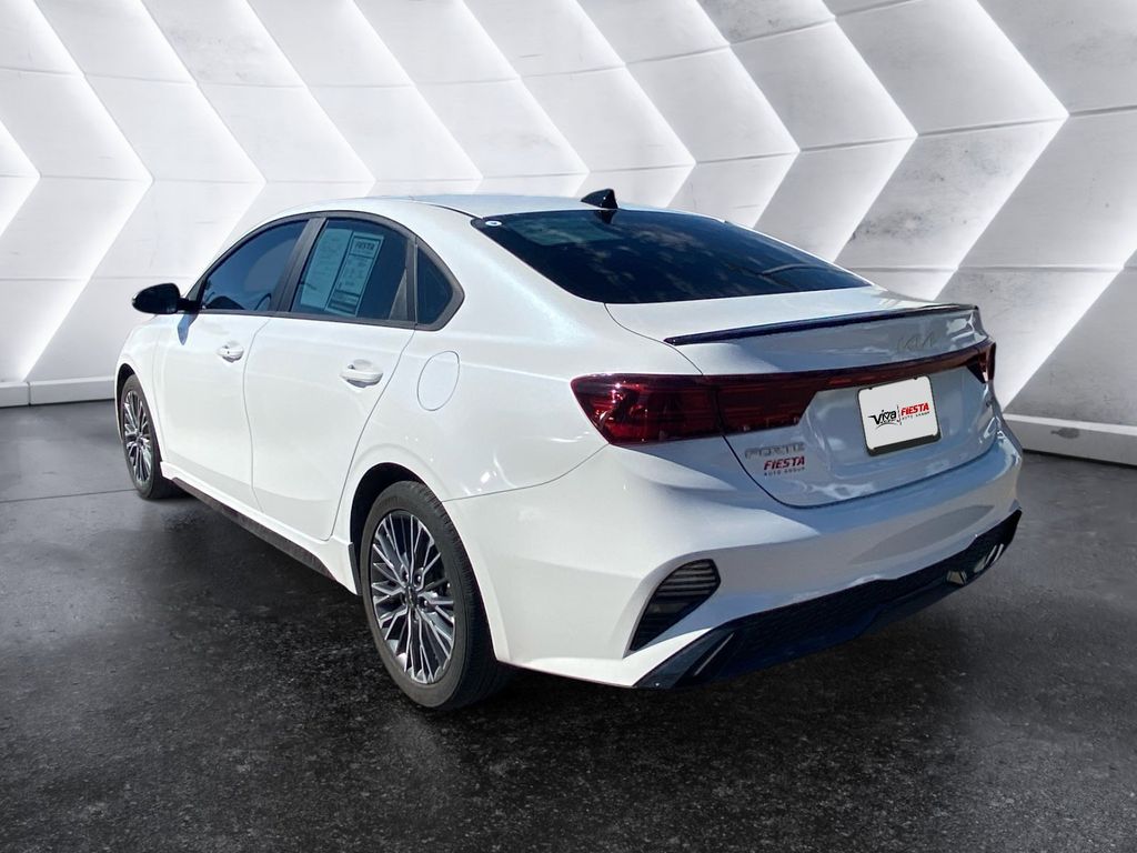 2024 Kia Forte GT-Line photo 6