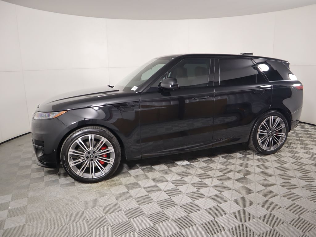 2025 Land Rover Range Rover Sport SE photo 6