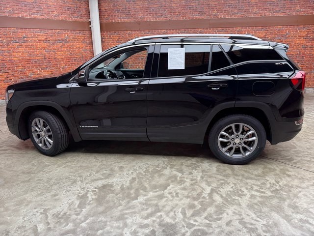 2022 Gmc Terrain SLT photo 2