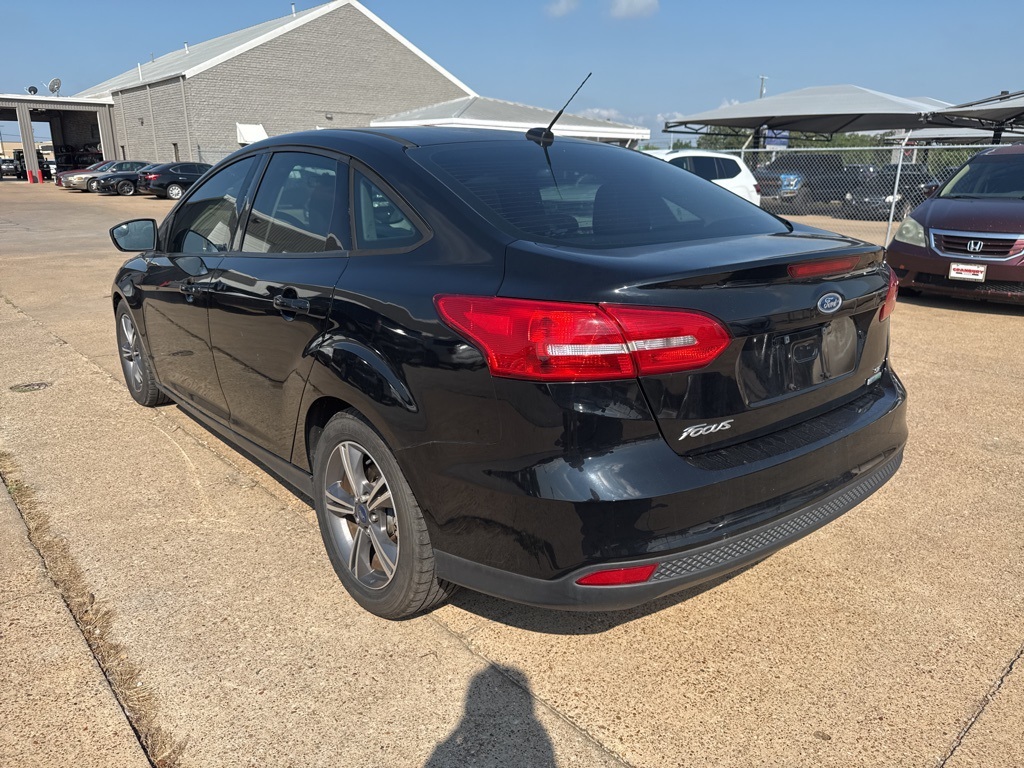Used 2017 Ford Focus SE with VIN 1FADP3FE6HL283800 for sale in Granbury, TX