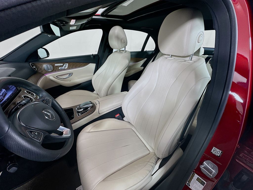 2018 Mercedes Benz E 300 photo 18