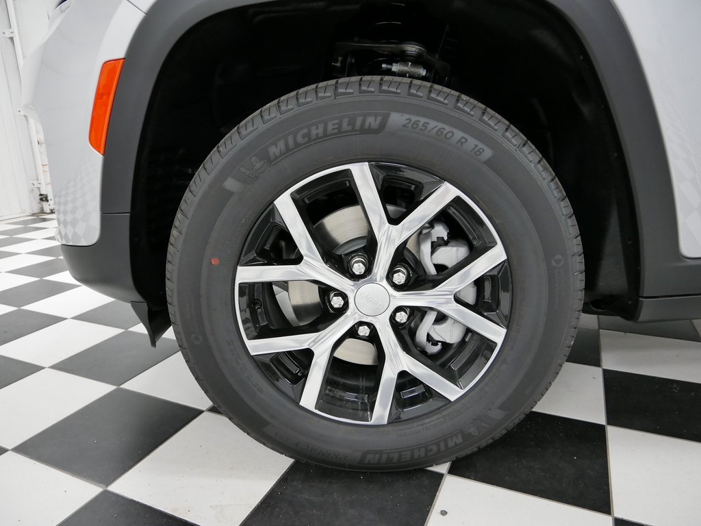 2025 Jeep Grand Cherokee Limited photo 4