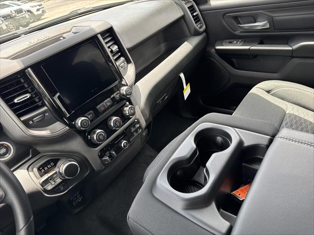 2025 Ram 1500 Tradesman photo 12