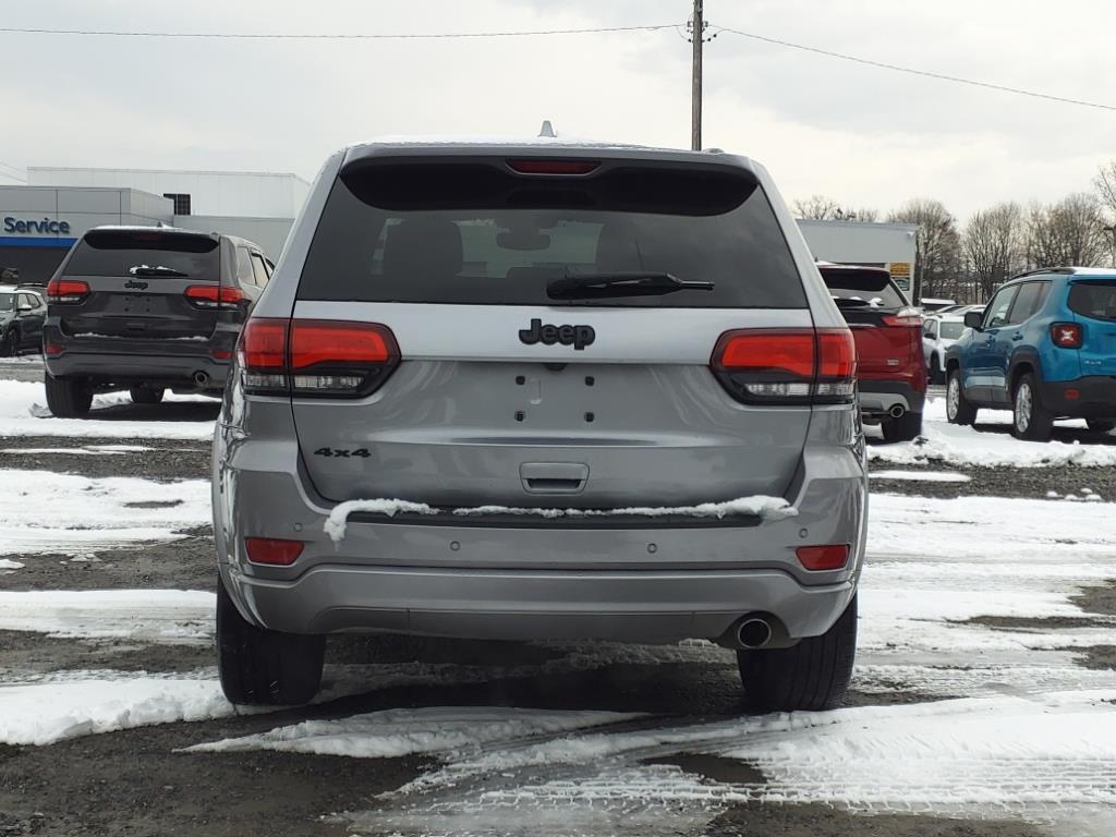2020 Jeep Grand Cherokee Altitude photo 6