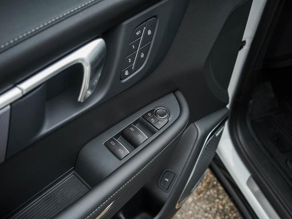 2026 Buick Enclave Sport Touring photo 18