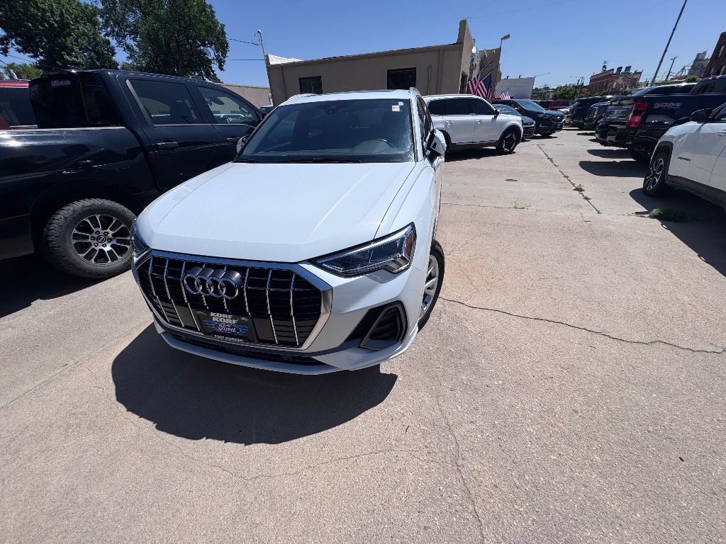 2024 Audi Q3 S line Premium photo 6