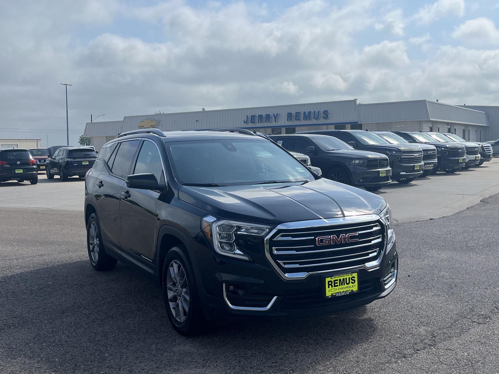 2024 GMC Terrain SLT's photo