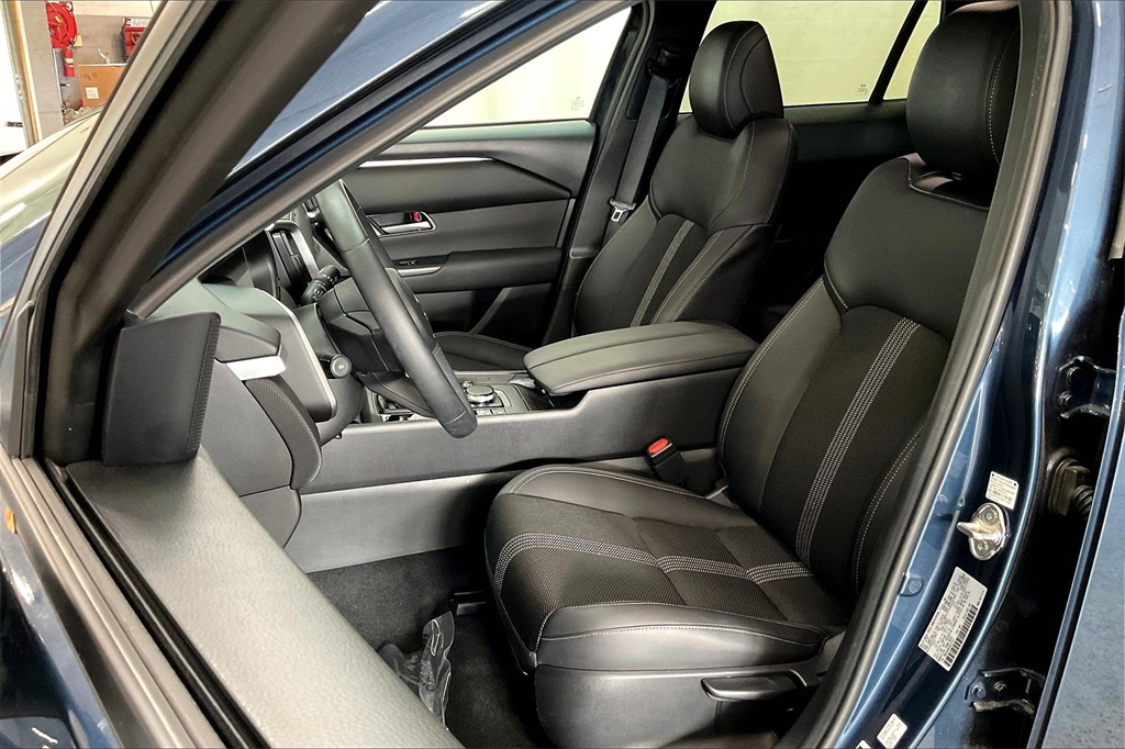 2025 Mazda CX-50 2.5 Select photo 22