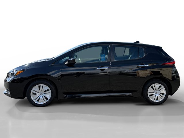 2023 Nissan Leaf S photo 2