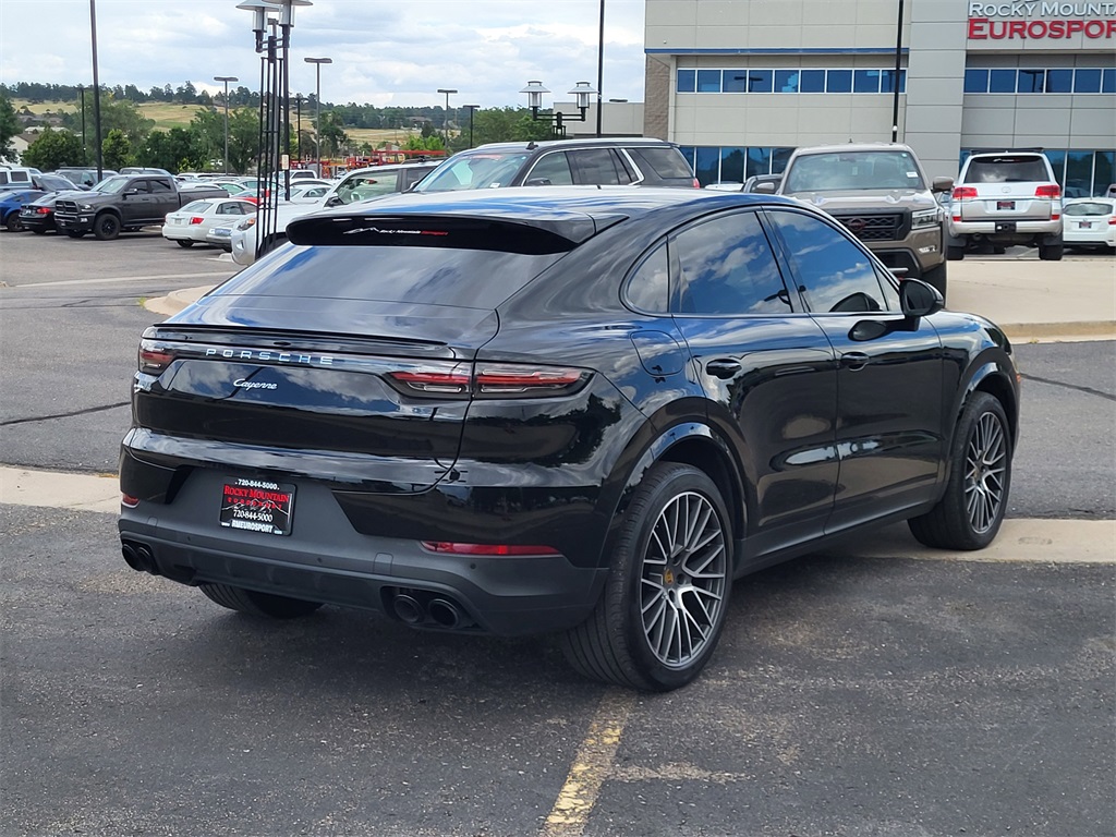 2021 Porsche Cayenne Coupe Base photo 3