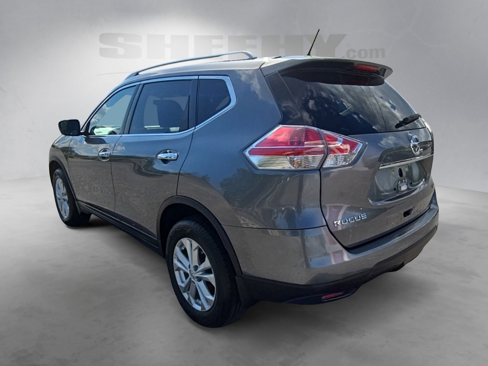2016 Nissan Rogue SV photo 14