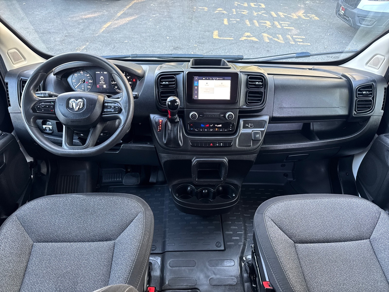 2023 Ram 3500 photo 13