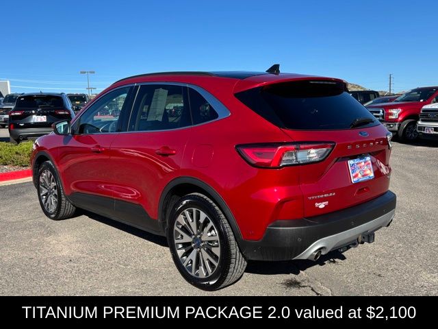 2020 Ford Escape Titanium photo 3
