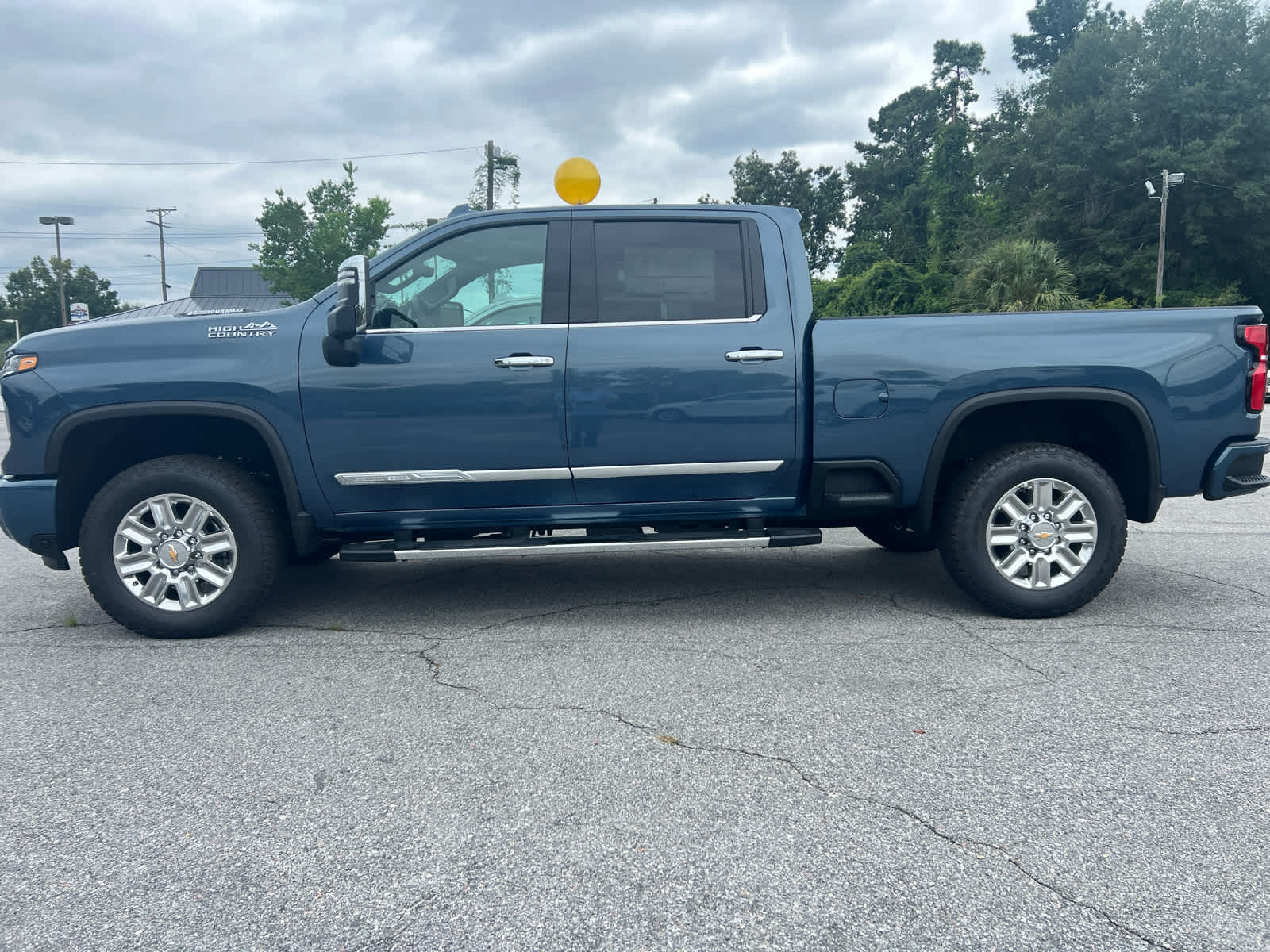 2025 Chevrolet Silverado 2500HD High Country photo 4