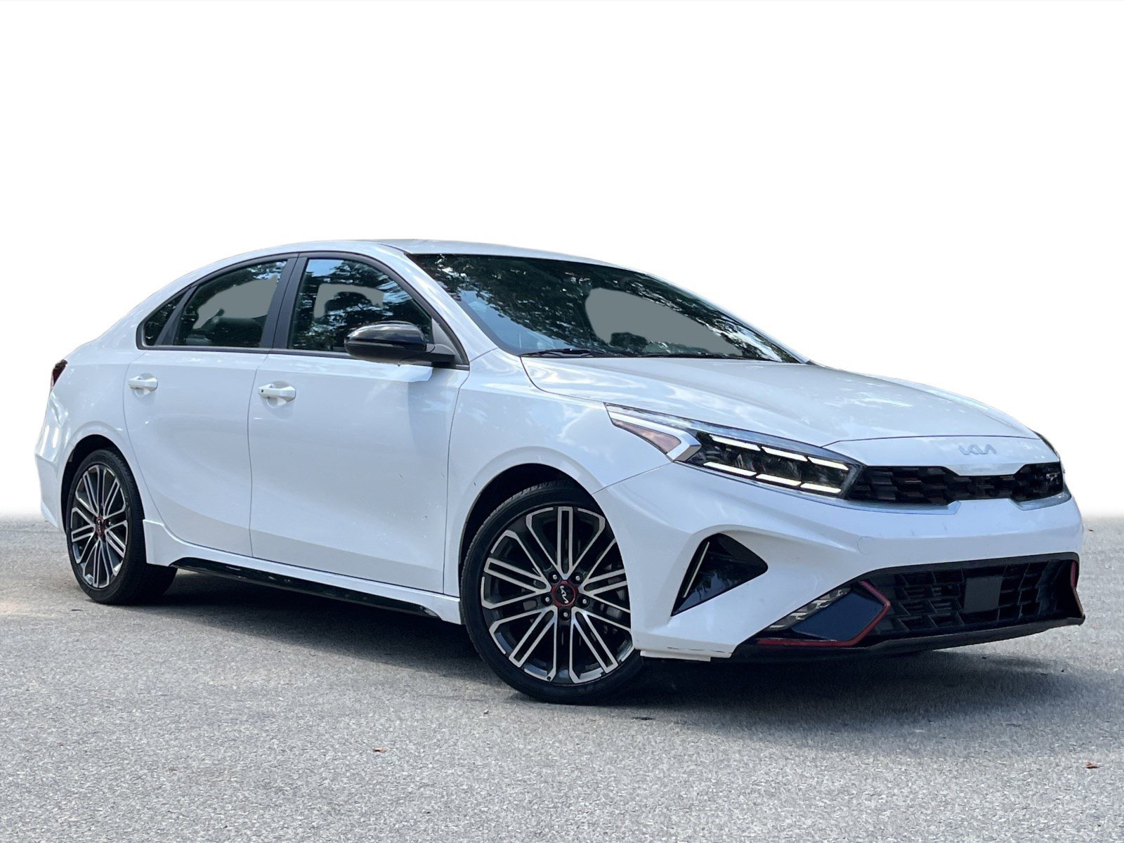 2023 Kia Forte GT photo 2